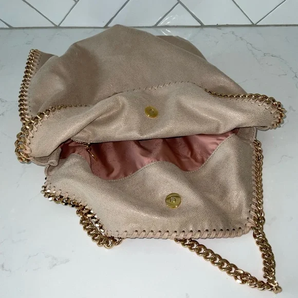 Stella McCartney Falabella Cream Shoulder Bag with Gold Chain - Picture 11 of 16